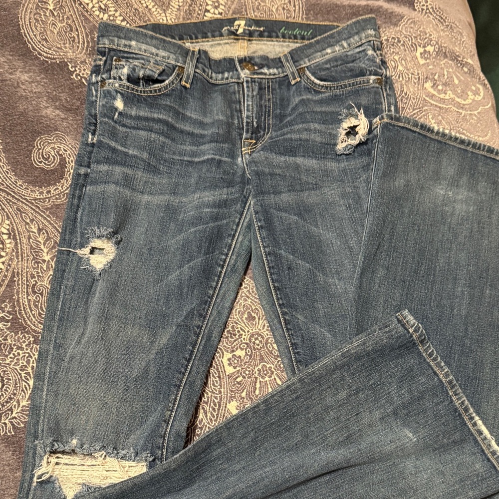 7 For All Mankind Distressed bootcut Jeans in Blue